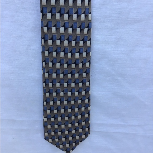 Handmade Harken - 100% Silk Tie - 60” Long - Picture 3 of 5